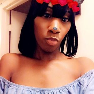 Meet your Posher, Lamyra